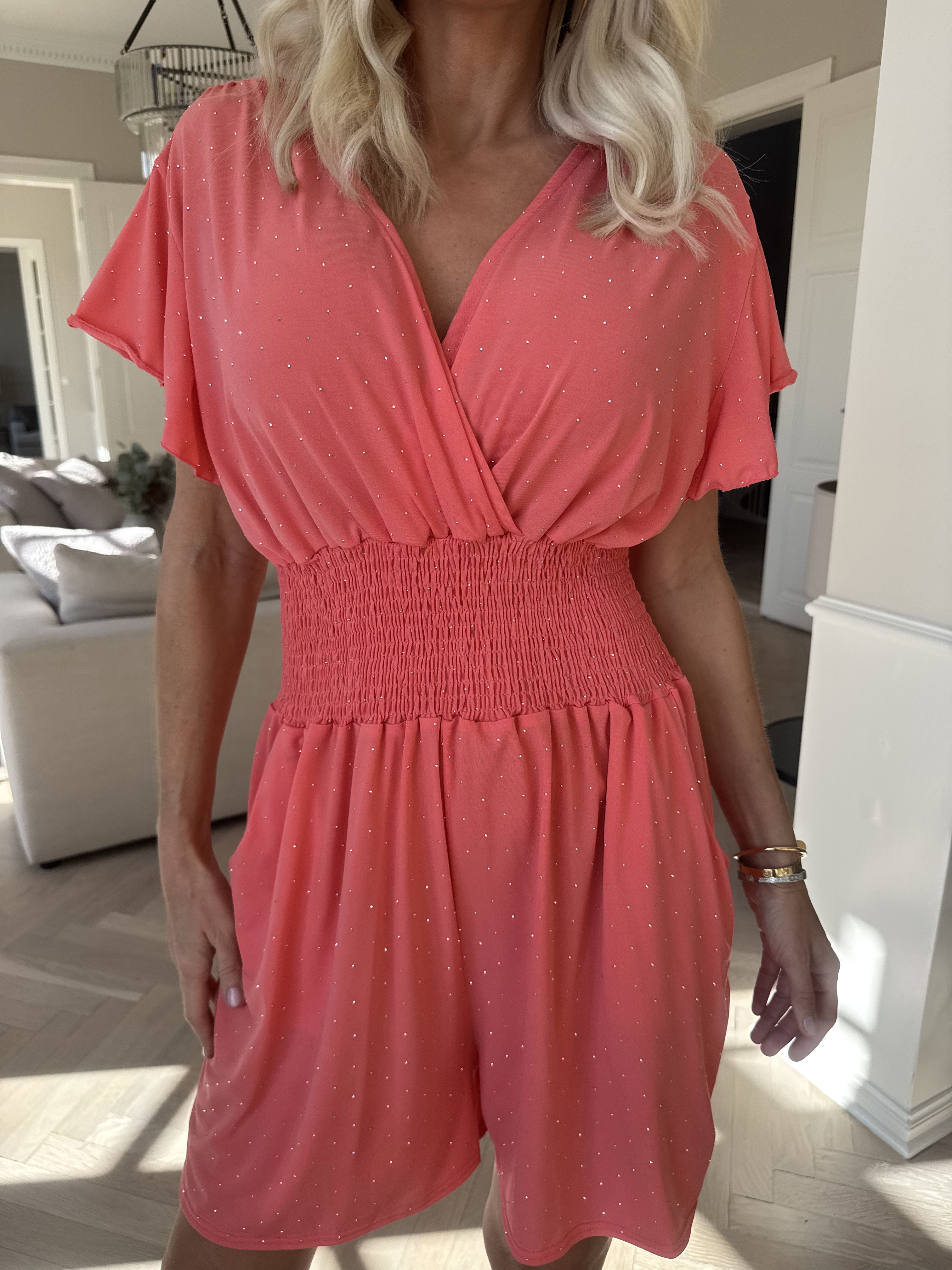 Pams Crystal Playsuit - Elastisk jumpsuit med gjutform